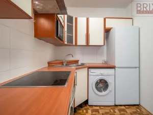 Prodej bytu 2+kk, Praha, Mohylová, 43 m2