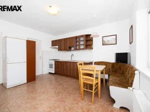 Prodej rodinného domu, Sezemice - Kladina, 202 m2