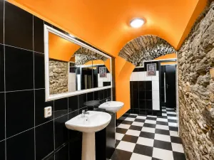 Prodej komerční nemovitosti, Čáslav, nám. Jana Žižky z Trocnova, 360 m2