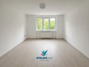 Prodej bytu 2+1, Teplice, V břízkách, 49 m2