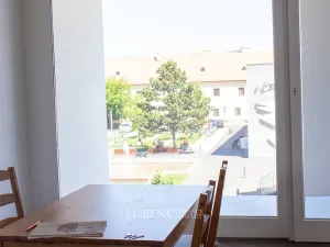 Pronájem bytu 2+kk, Veselí nad Moravou, náměstí Míru, 37 m2