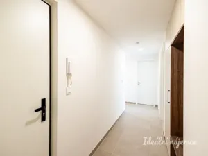 Pronájem bytu 3+kk, Praha - Kamýk, Zimova, 71 m2