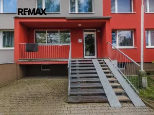 Pronájem bytu 2+kk, Kladno, Na růžovém poli, 41 m2