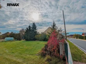 Prodej pozemku pro bydlení, Krchleby, Loučeňská, 1000 m2