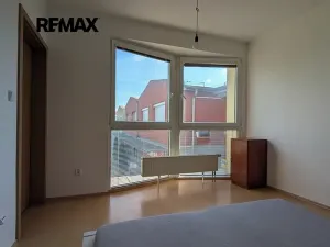 Pronájem bytu 2+kk, Praha - Újezd nad Lesy, Račiněveská, 51 m2