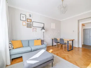 Prodej bytu 3+1, Praha - Vršovice, Charkovská, 77 m2