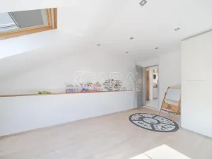 Prodej bytu 3+1, Praha - Vršovice, Charkovská, 77 m2