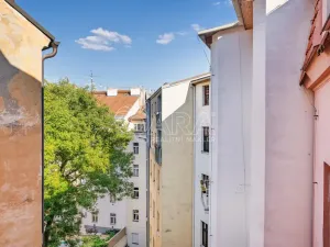 Prodej bytu 3+1, Praha - Vršovice, Charkovská, 77 m2