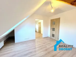 Pronájem bytu 2+1, Děčín, Štursova, 65 m2