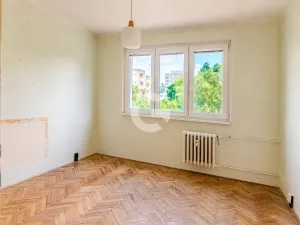Prodej bytu 3+1, Zlín - Malenovice, Husova, 69 m2