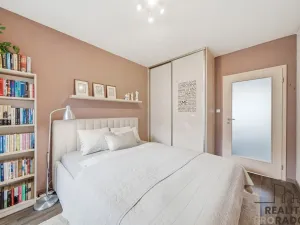 Prodej bytu 3+1, Olomouc - Neředín, Stiborova, 71 m2