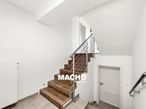 Pronájem rodinného domu, Kosoř, Školská, 380 m2
