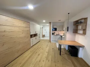 Pronájem bytu 1+kk, Bystřice nad Pernštejnem, Masarykovo náměstí, 43 m2
