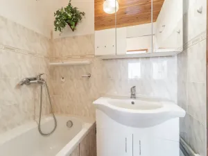 Prodej bytu 3+1, Praha, Litvínovská, 68 m2