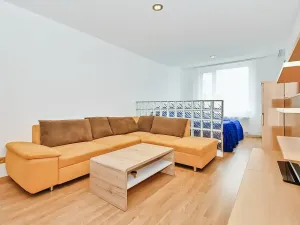 Prodej bytu 2+kk, Praha - Letňany, Kostomlatská, 65 m2