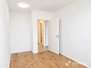 Pronájem bytu 2+kk, Praha - Vysočany, Pod Harfou, 49 m2