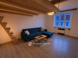 Pronájem bytu 1+1, Znojmo, Loucká, 40 m2