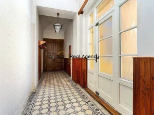 Prodej bytu 3+kk, Praha - Smíchov, Štefánikova, 93 m2