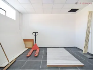 Pronájem obchodního prostoru, Olomouc - Holice, Keplerova, 162 m2