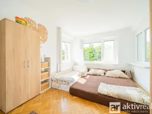 Prodej rodinného domu, Praha - Komořany, Nad teplárnou, 260 m2