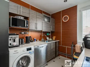 Prodej rodinného domu, Praha - Komořany, Nad teplárnou, 260 m2