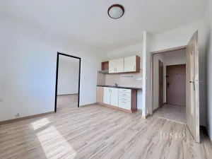 Pronájem bytu 2+kk, Ústí nad Labem, Šumavská, 37 m2
