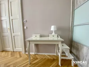 Pronájem bytu 2+kk, Praha - Bubeneč, Čs. armády, 53 m2