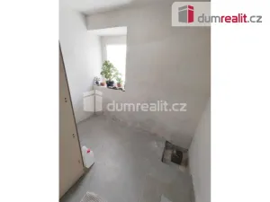 Pronájem bytu 3+1, Praha - Řepy, Krolmusova, 80 m2