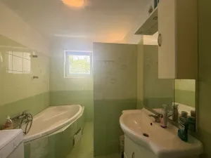 Prodej rodinného domu, Nové Hrady - Byňov, 160 m2