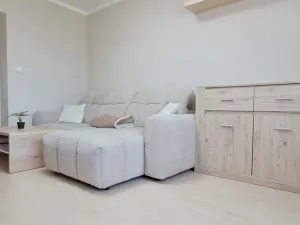 Prodej bytu 4+1, Karlovy Vary - Dvory, K. Kučery, 100 m2