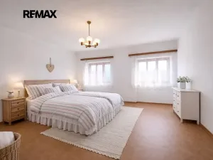 Prodej rodinného domu, Kozojedy, 240 m2