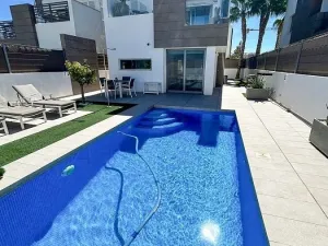 Prodej rodinného domu, Guardamar del Segura, Alicante, Španělsko, 95 m2