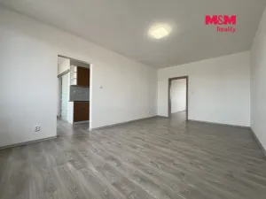 Pronájem bytu 2+1, Jindřichův Hradec - Jindřichův Hradec III, sídliště Vajgar, 63 m2