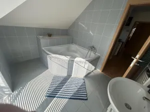 Pronájem rodinného domu, Praha - Březiněves, V pěšinkách, 200 m2