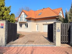Pronájem rodinného domu, Praha - Březiněves, V pěšinkách, 200 m2