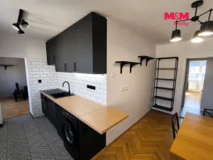 Pronájem bytu 3+1, Ústí nad Labem - Ústí nad Labem-centrum, Velká Hradební, 78 m2
