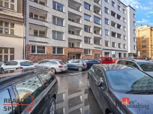 Pronájem bytu 1+1, Praha - Holešovice, U smaltovny, 40 m2
