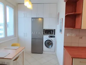 Pronájem bytu 2+1, Karlovy Vary - Bohatice, Kpt. Nálepky, 562 m2