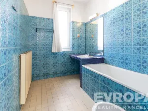 Pronájem rodinného domu, Praha - Krč, U krčského nádraží, 220 m2