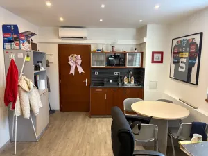 Pronájem skladu, Praha - Kunratice, Dobronická, 390 m2