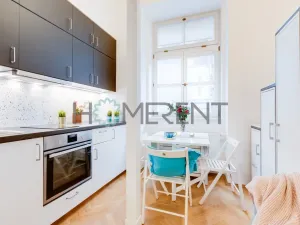 Pronájem bytu 1+kk, Praha - Bubeneč, Korunovační, 17 m2