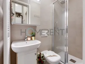 Pronájem bytu 1+kk, Praha - Bubeneč, Korunovační, 17 m2
