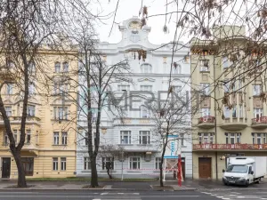 Pronájem bytu 1+kk, Praha - Bubeneč, Korunovační, 17 m2