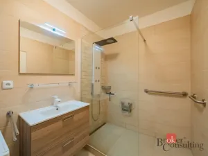Prodej bytu 2+1, Praha - Suchdol, K Horoměřicům, 71 m2