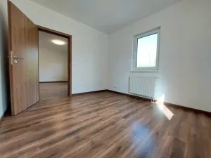 Pronájem bytu 2+1, Hrochův Týnec, Nádražní, 44 m2