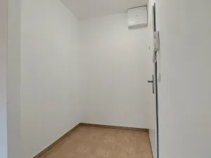 Pronájem bytu 2+1, Hrochův Týnec, Nádražní, 44 m2