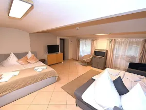 Prodej kanceláře, Praha - Nové Město, Hálkova, 224 m2