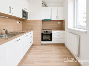 Prodej bytu 1+kk, Brno - Žebětín, Přírodní, 32 m2