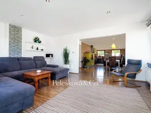 Prodej vícegeneračního domu, Praha - Štěrboholy, Pod areálem, 333 m2