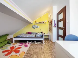 Prodej vícegeneračního domu, Praha - Štěrboholy, Pod areálem, 333 m2